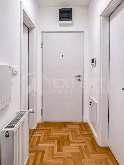 Cara Dušana | 4zida.rs