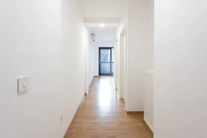 Narodnih Heroja 3 | 4zida.rs