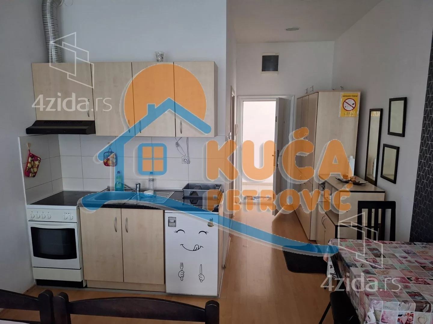 Garsonjera | 4zida