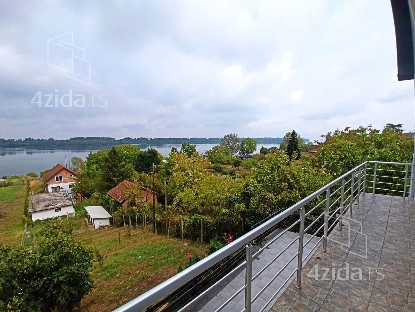 3-etažna kuća | 4zida