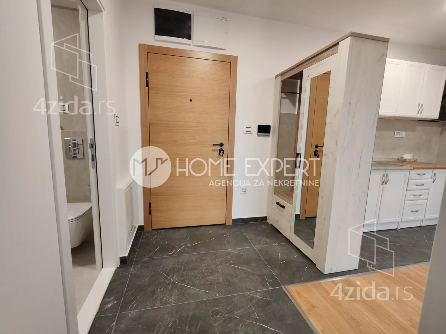 Jednoiposoban stan | 4zida