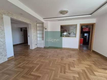 Vašarište | 4zida.rs