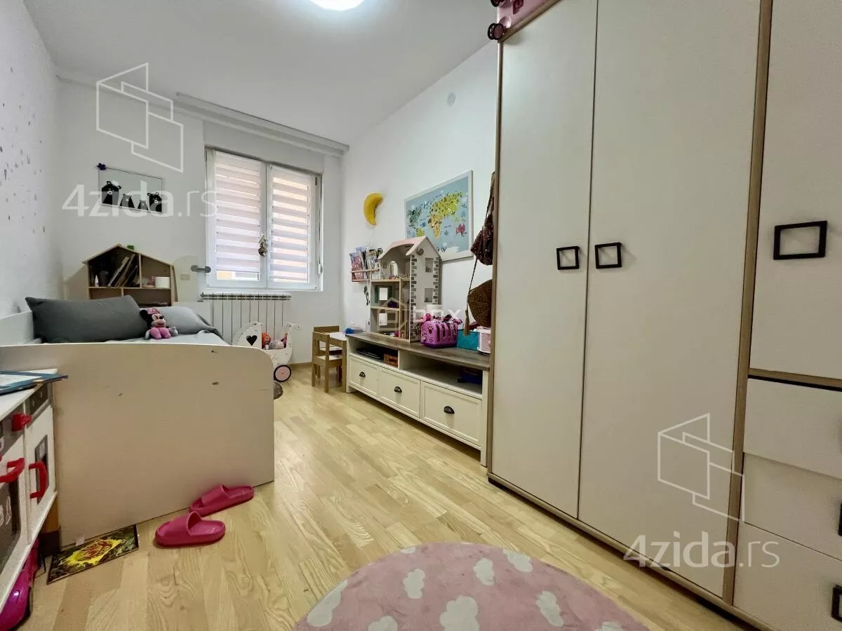 Troiposoban stan | 4zida