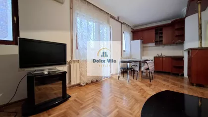 Cara Uroša | 4zida.rs