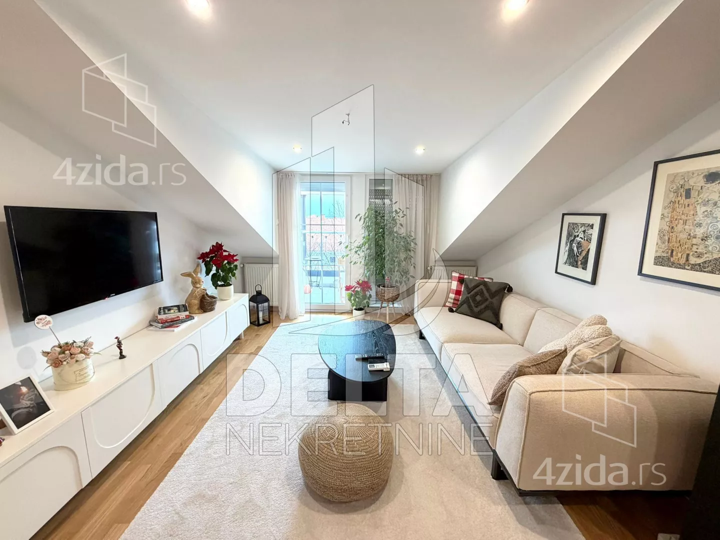 Jednoiposoban stan | 4zida