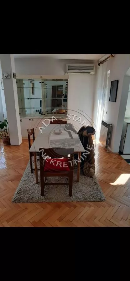Žarkovo | 4zida.rs