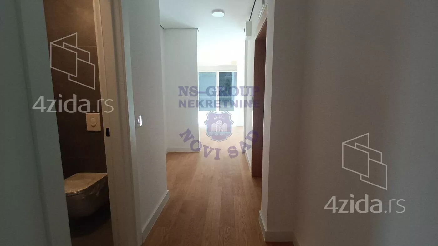 Petosoban stan | 4zida