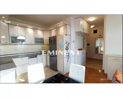 Vele Nigrinove | 4zida.rs