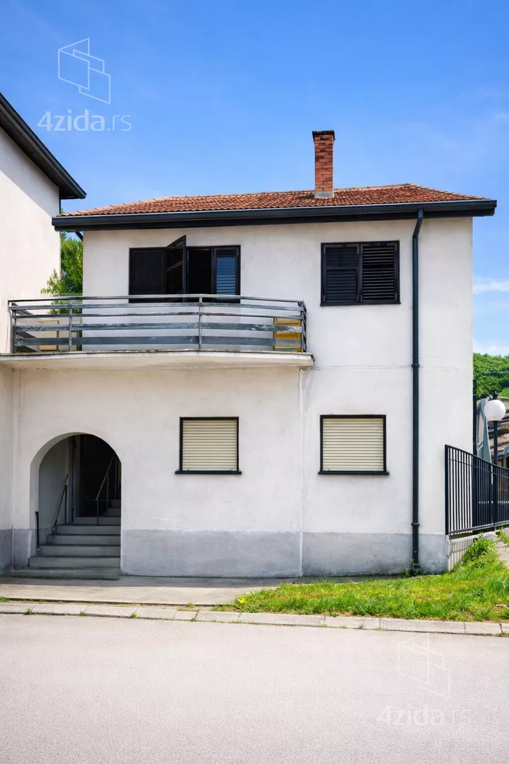 3-etažna kuća | 4zida