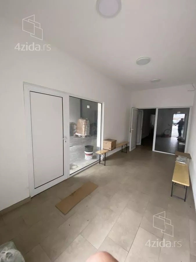 Poslovni prostor | 4zida
