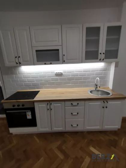 Železnička stanica | 4zida.rs