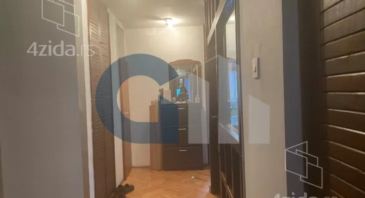 Četvoroiposoban stan | 4zida