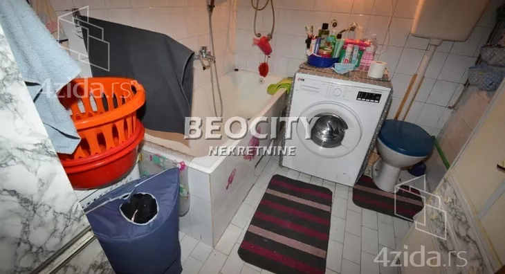 Petoiposoban stan | 4zida