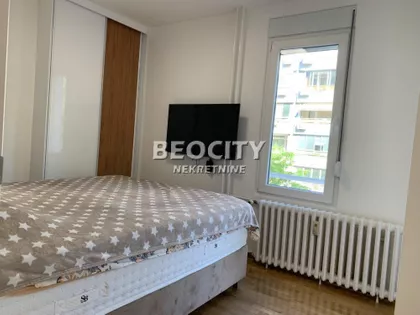 (Super Vero)  - Bulevar Arsenija Čarnojevića | 4zida.rs