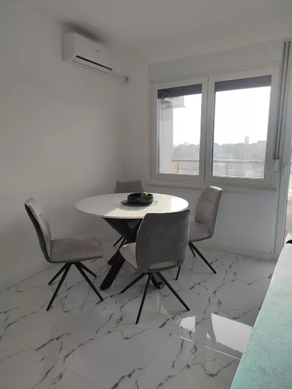 Cara Dušana | 4zida.rs