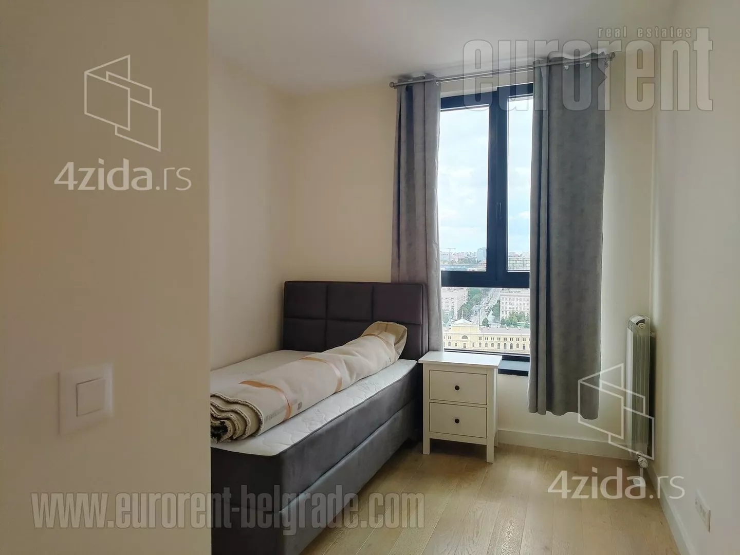 Dvoiposoban stan | 4zida