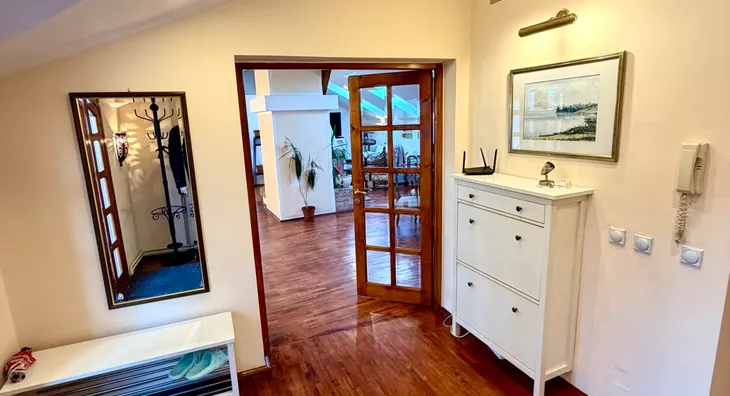 Petoiposoban stan | 4zida