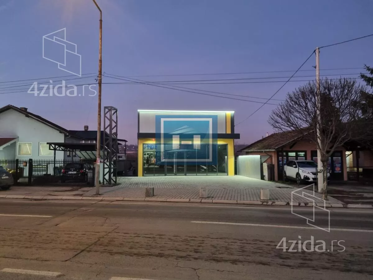 Hala | 4zida