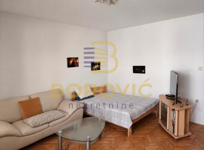 Hadžipopovac | 4zida.rs