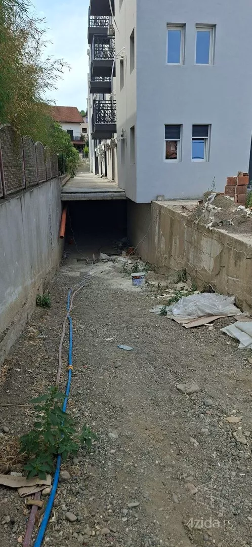 Parking | 4zida