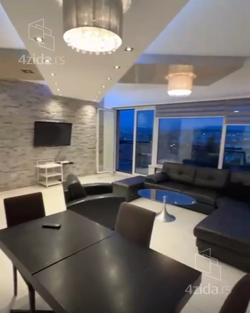 Petosoban stan | 4zida