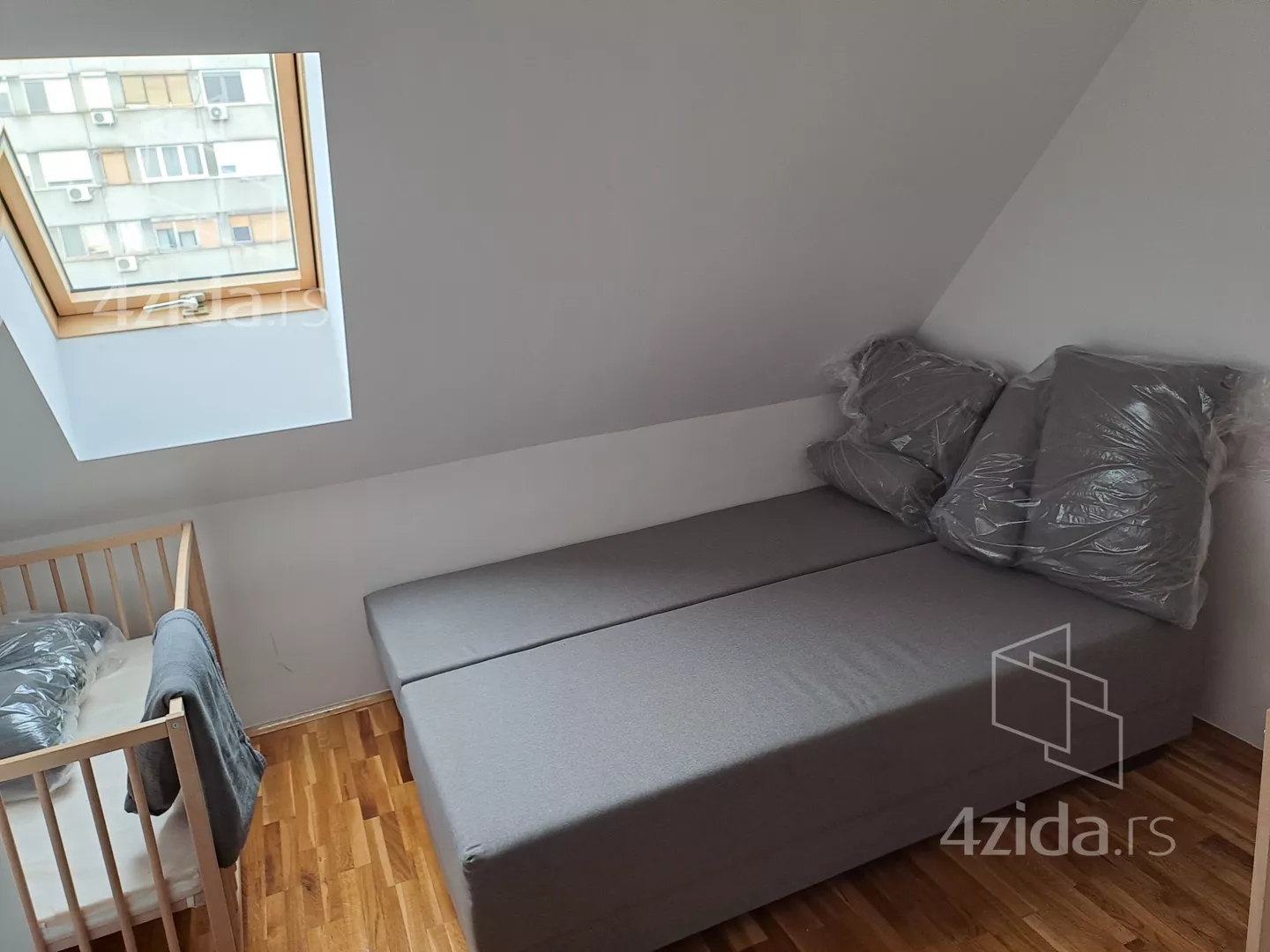 Jednoiposoban stan | 4zida