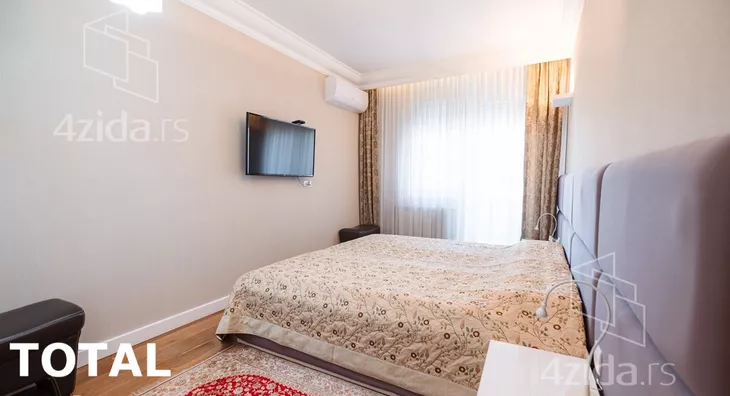 Šestosoban stan | 4zida