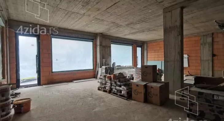Poslovni prostor | 4zida