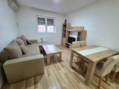 Braće Dirak 34 | 4zida.rs