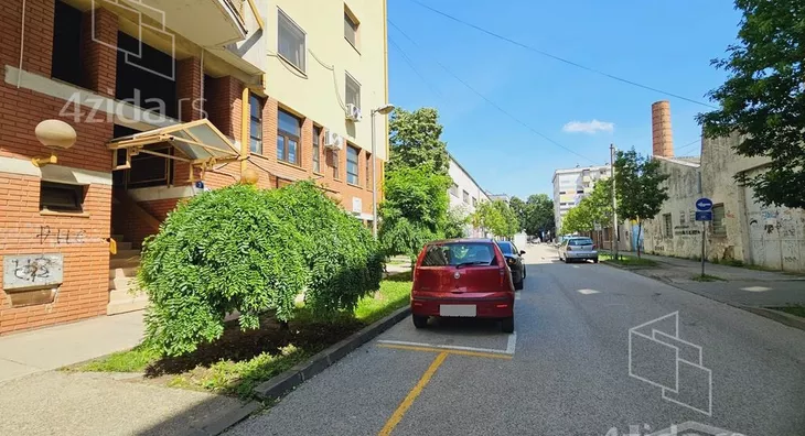 Garaža | 4zida