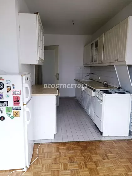 Crveni Krst Vračar | 4zida.rs