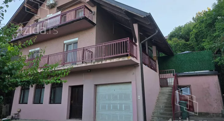 3-etažna kuća | 4zida