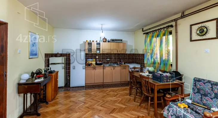 3-etažna kuća | 4zida