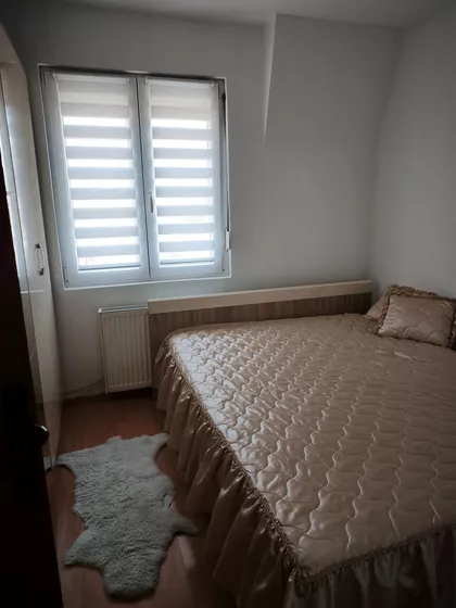 Radnih Brigada 1 | 4zida.rs