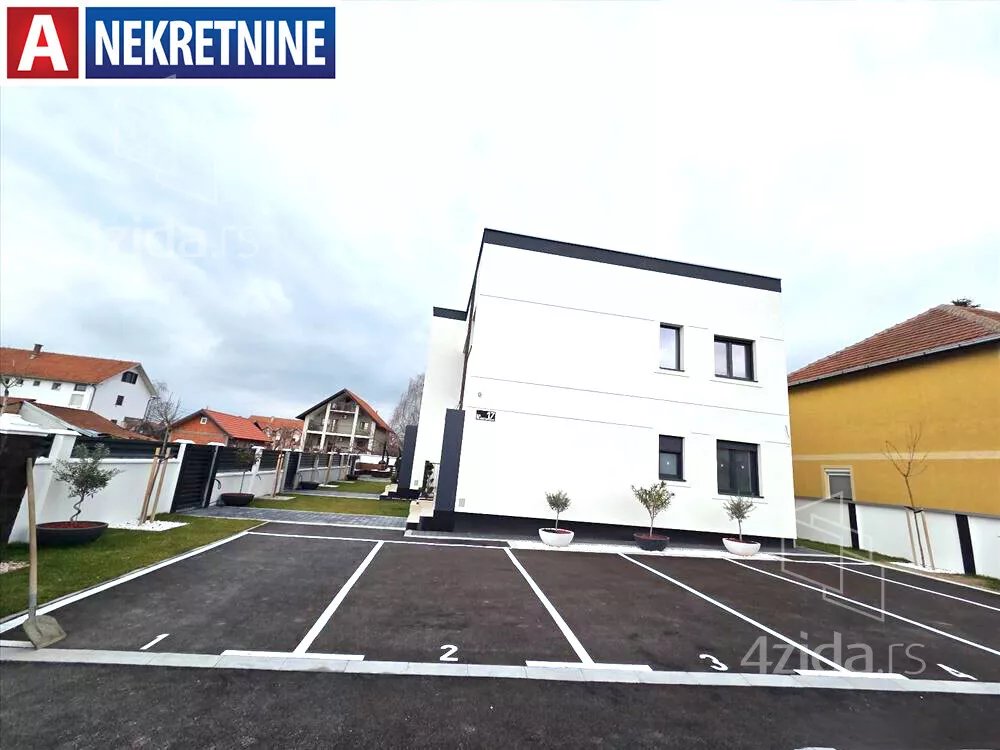 Četvorosoban stan | 4zida