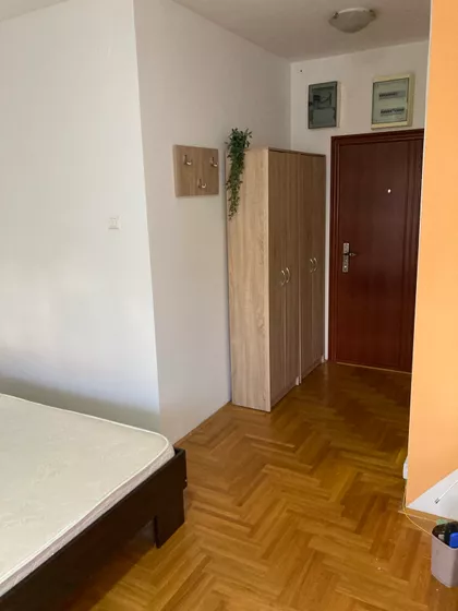 Radijalac | 4zida.rs