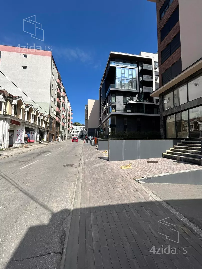 Garaža | 4zida