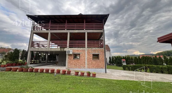 4-etažna kuća | 4zida