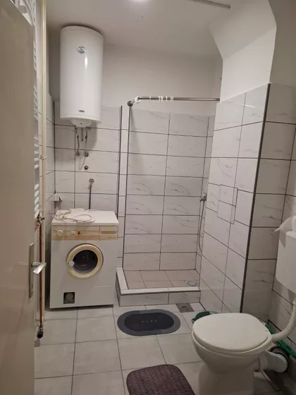Trg Jakaba I Komora | 4zida.rs