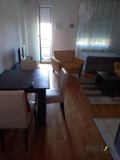 Bulevar Oslobođenja | 4zida.rs