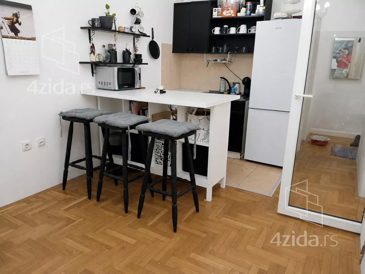 Garsonjera | 4zida