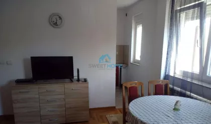 Jovana Belića | 4zida.rs