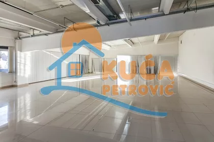 Ivana Milutinovića | 4zida.rs