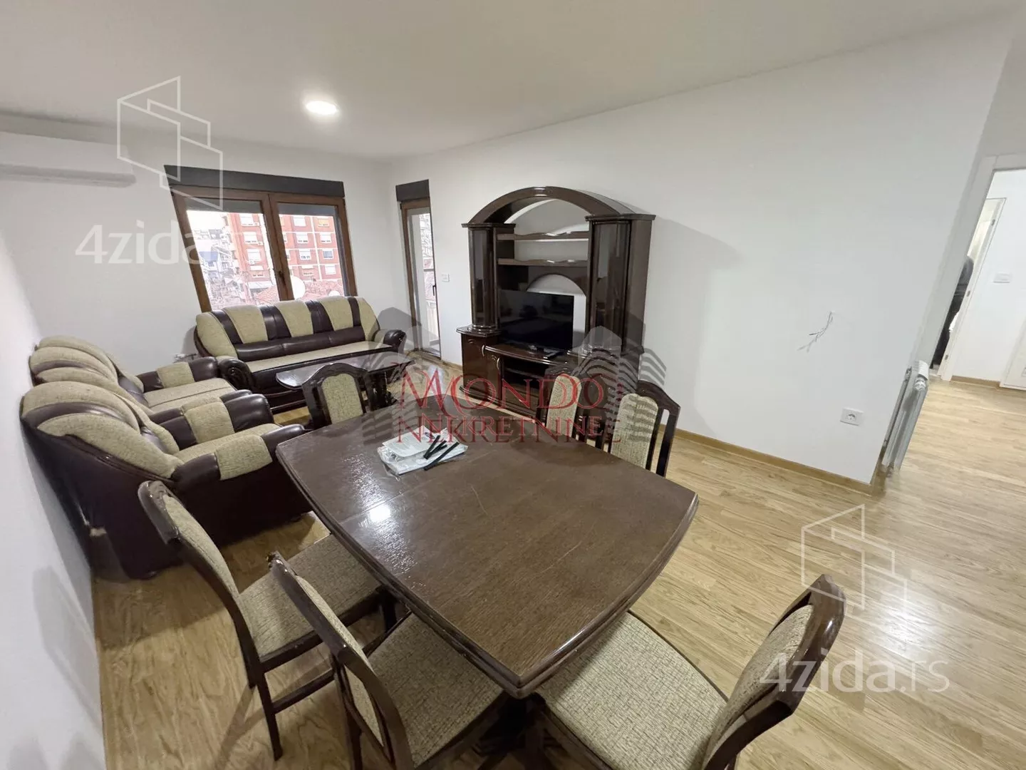 Dvoiposoban stan | 4zida