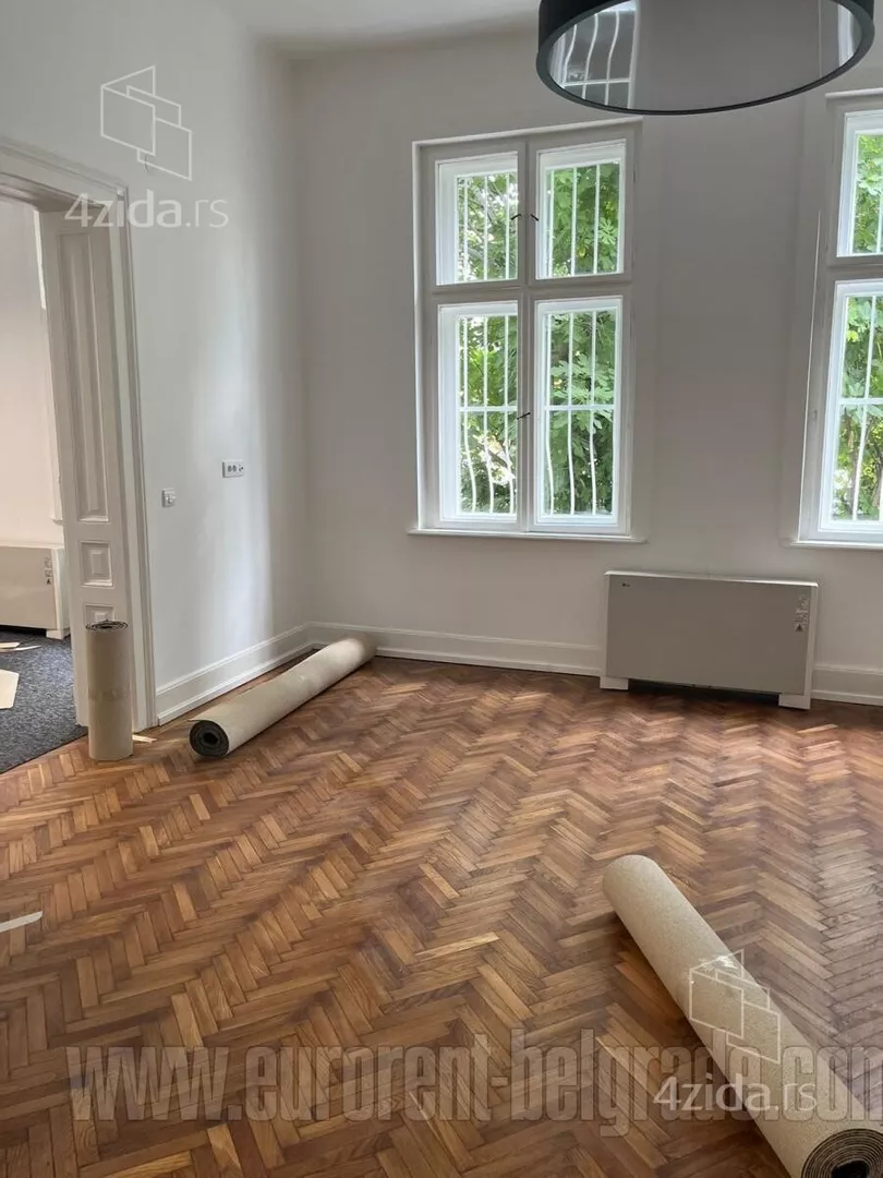 Četvoroiposoban stan | 4zida