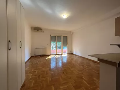 Gvozdiceva | 4zida.rs