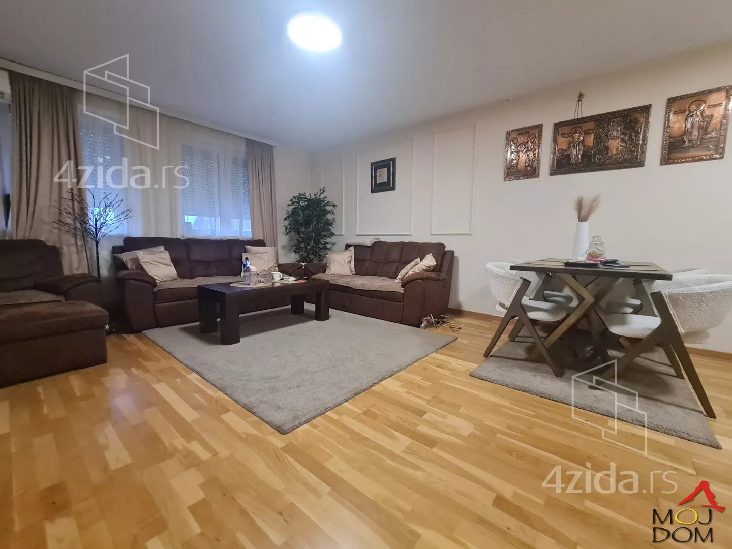 Troiposoban stan | 4zida