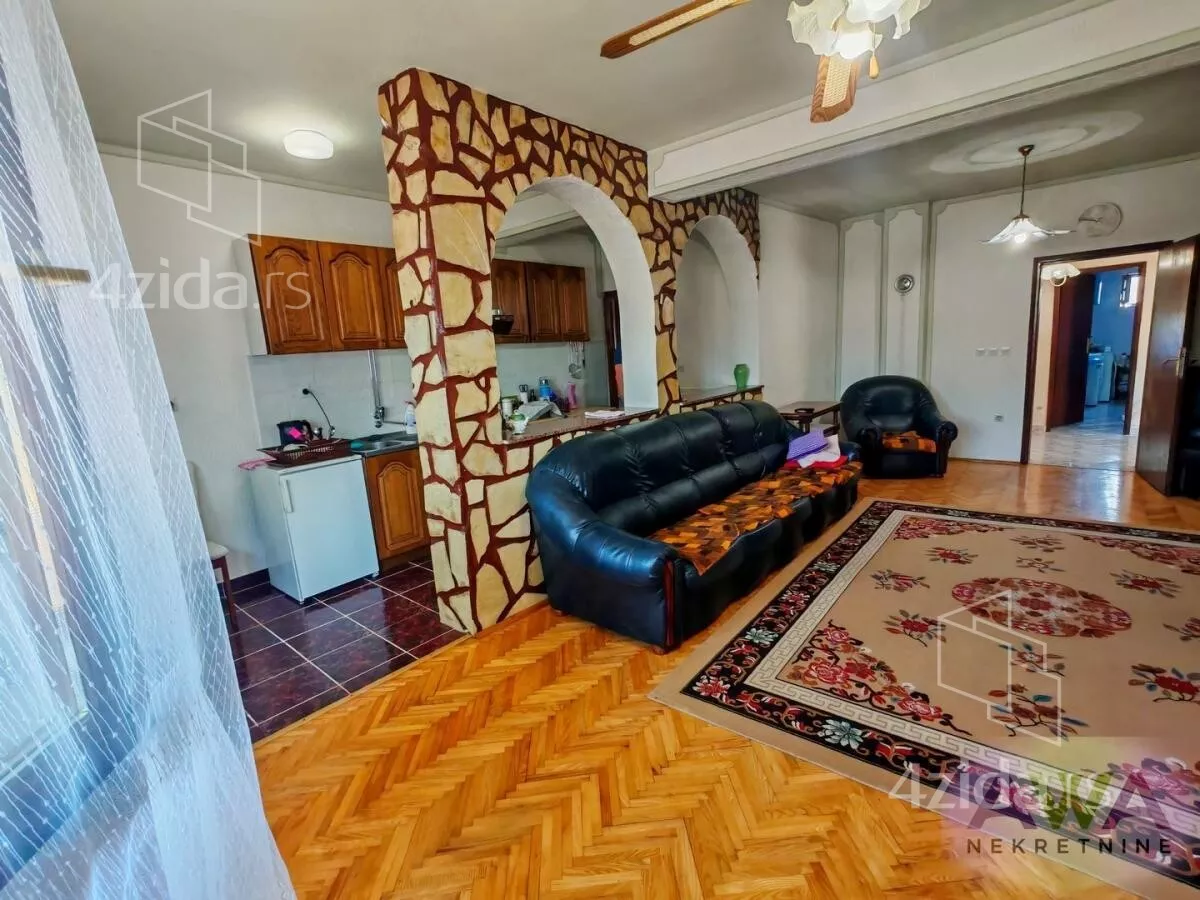 Kuća | 4zida