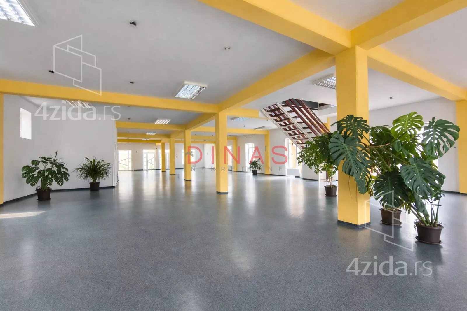 Poslovni prostor | 4zida