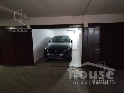 Garaža | 4zida